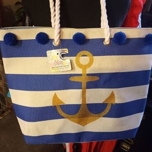 NWT!! Beach bag with pompoms